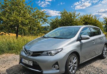 Toyota Auris 102.000 km 12.500 &euro; Pirmasens 66953