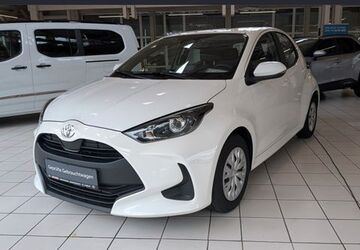 Toyota Yaris 10.079 km 23.489 &euro; Kaiserslautern 67661