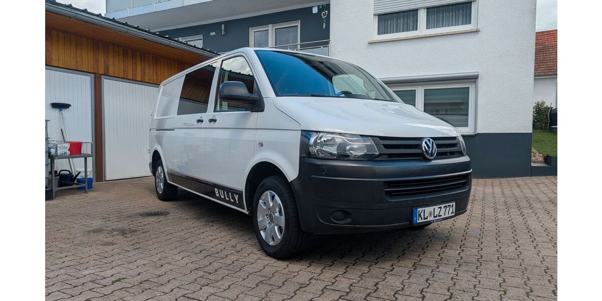 VW T5 Transporter 281.000 km 8.999 &euro; Hütschenhausen 66882