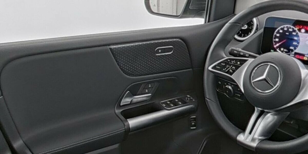 Mercedes-Benz B 200 Progressive*AHK* 12.400 km 33.700 &euro; Kaiserslautern 67657
