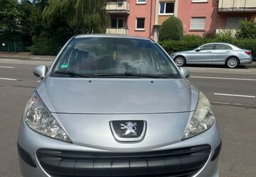 Peugeot 207 92.185 km 2.400 &euro; Kaiserslautern 67663