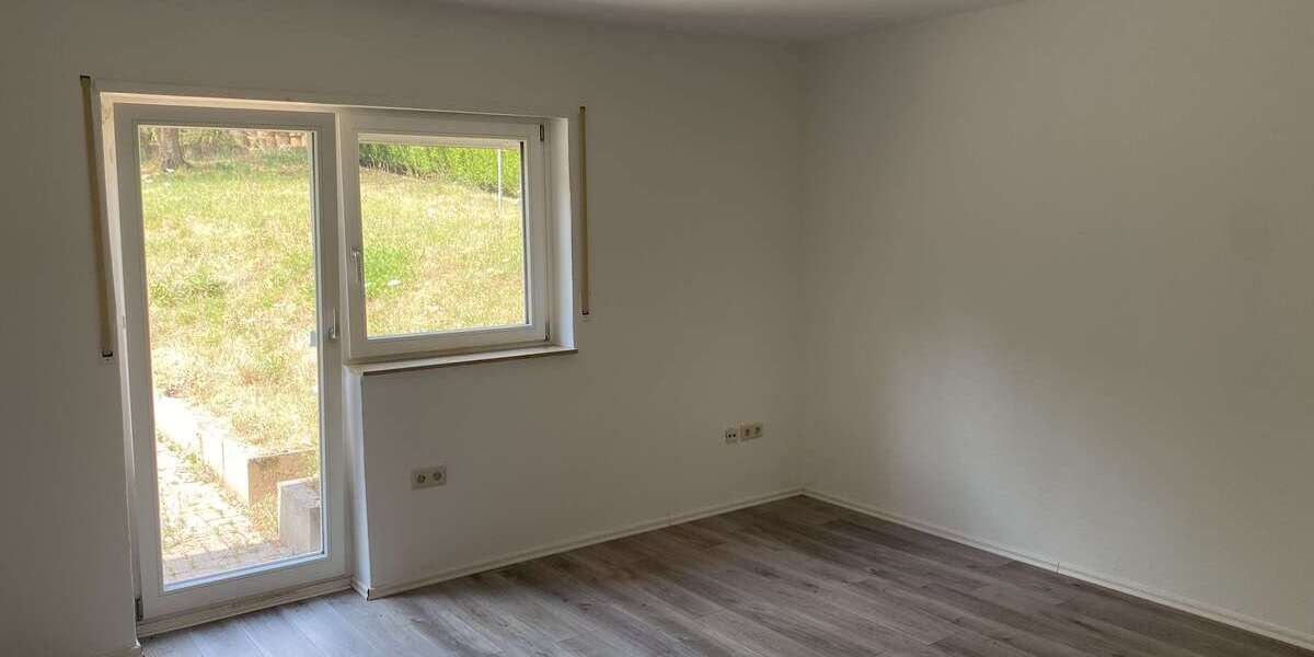 Etagenwohnung Winnweiler - 3 Zimmer, 99 m&sup2;, 850&euro; | Angebot:27235423