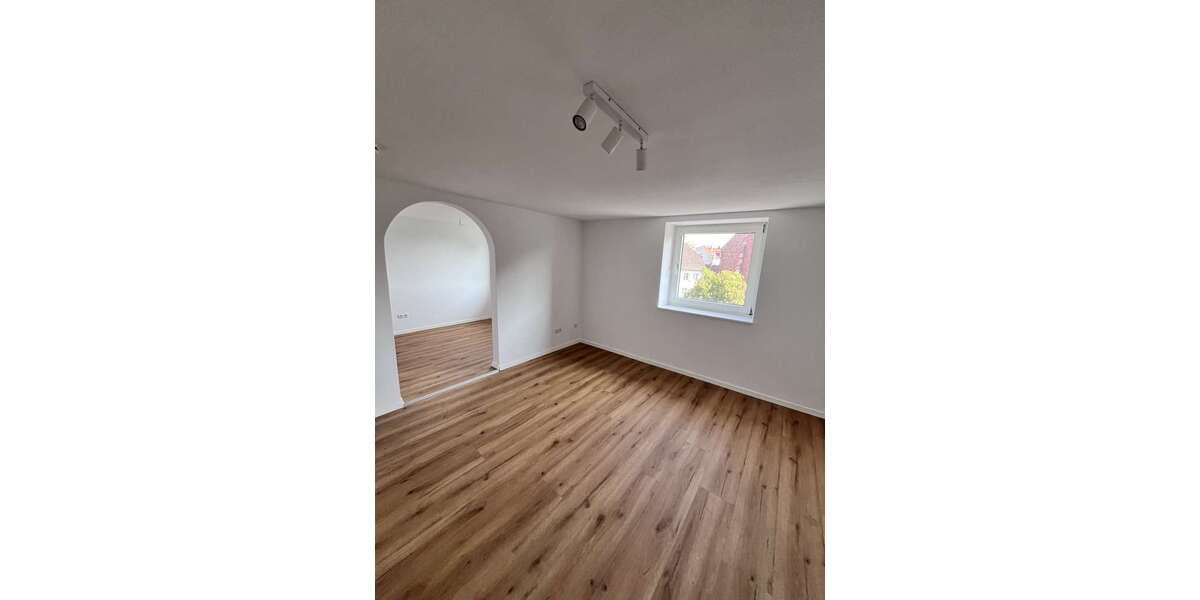 Etagenwohnung Kaiserslautern Kaiserberg - 3 Zimmer, 75 m&sup2;, 740&euro; | Angebot:27103185