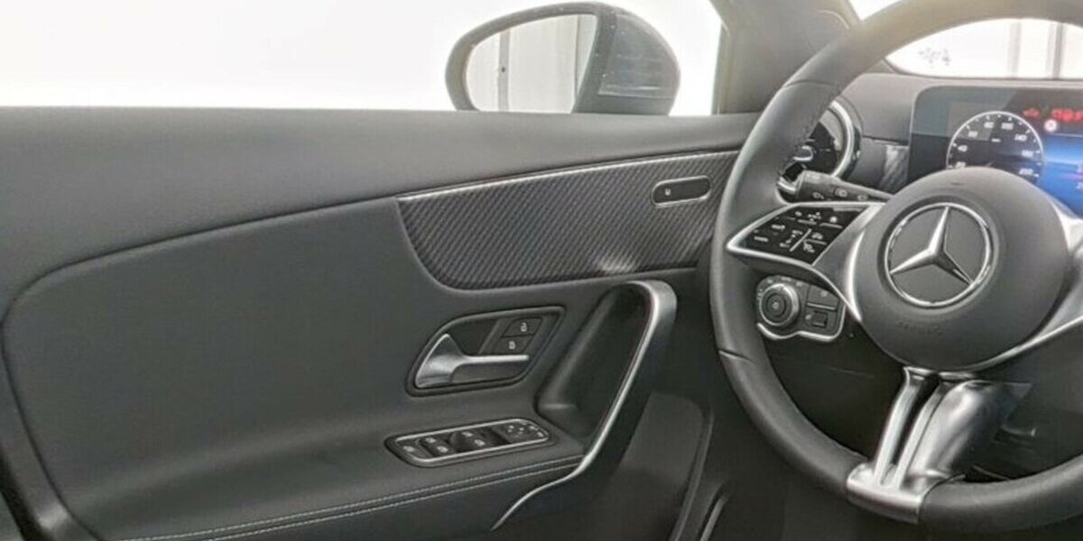 Mercedes-Benz A 180 Progressive Line Advanced *R.-Kamera* 20.627 km 29.800 &euro; Kaiserslautern 67657