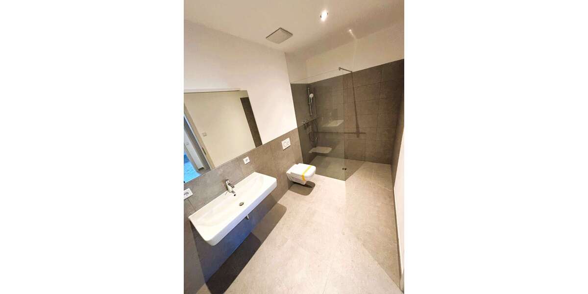 Etagenwohnung Kaiserslautern Betzenberg - 2 Zimmer, 74 m&sup2;, 1.120&euro; | Angebot:23583346