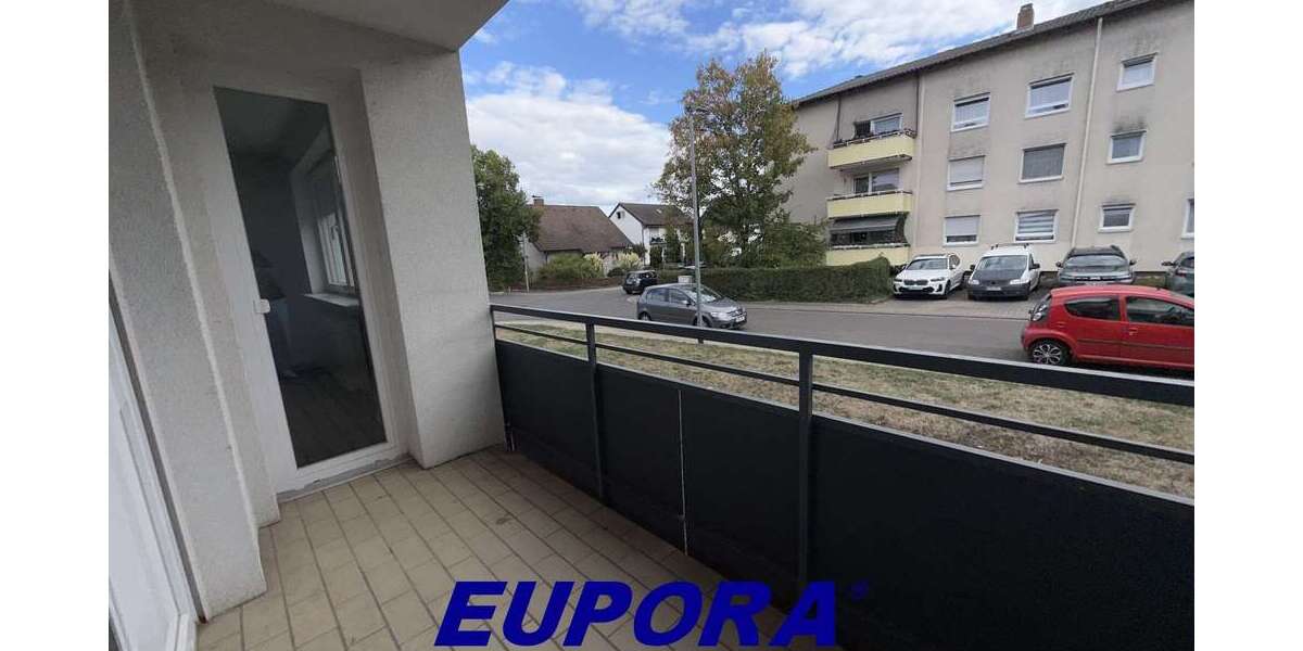 Etagenwohnung Eisenberg - 3 Zimmer, 65 m&sup2;, 670&euro; | Angebot:27360287