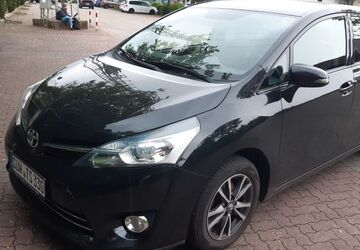 Toyota Verso 108.000 km 10.100 &euro; Eusserthal 76857