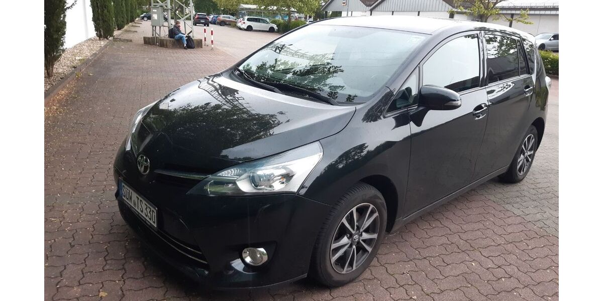 Toyota Verso 108.000 km 10.100 &euro; Eusserthal 76857