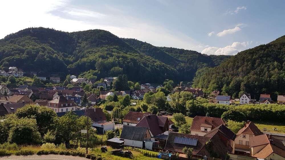 Etagenwohnung Wilgartswiesen - 3 Zimmer, 86 m&sup2;, 870&euro; | Angebot:27188075