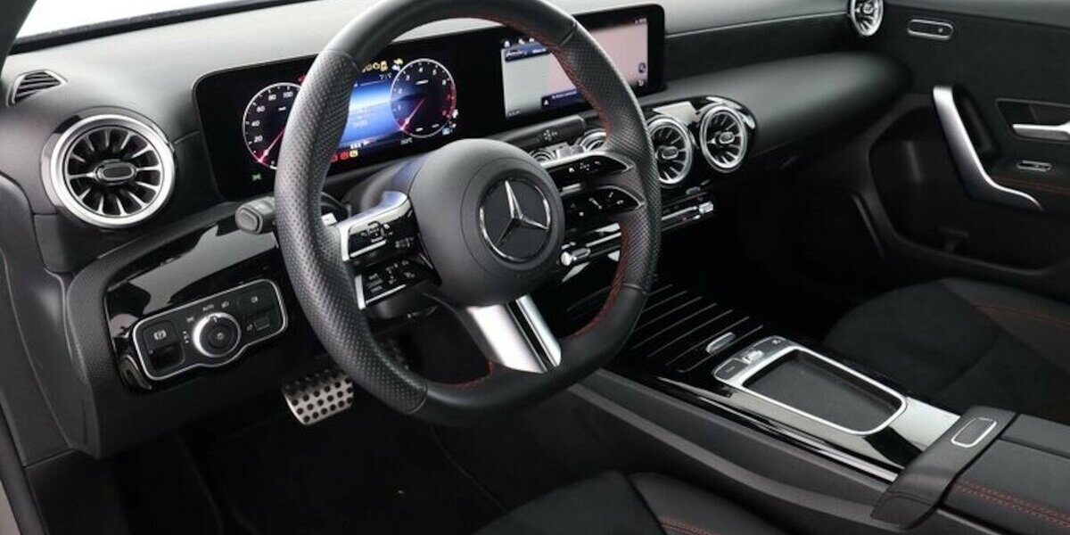 Mercedes-Benz A 200 AMG-Line *el. Panorama-SD*R.-Kamera* 21.061 km 32.900 &euro; Kaiserslautern 67657