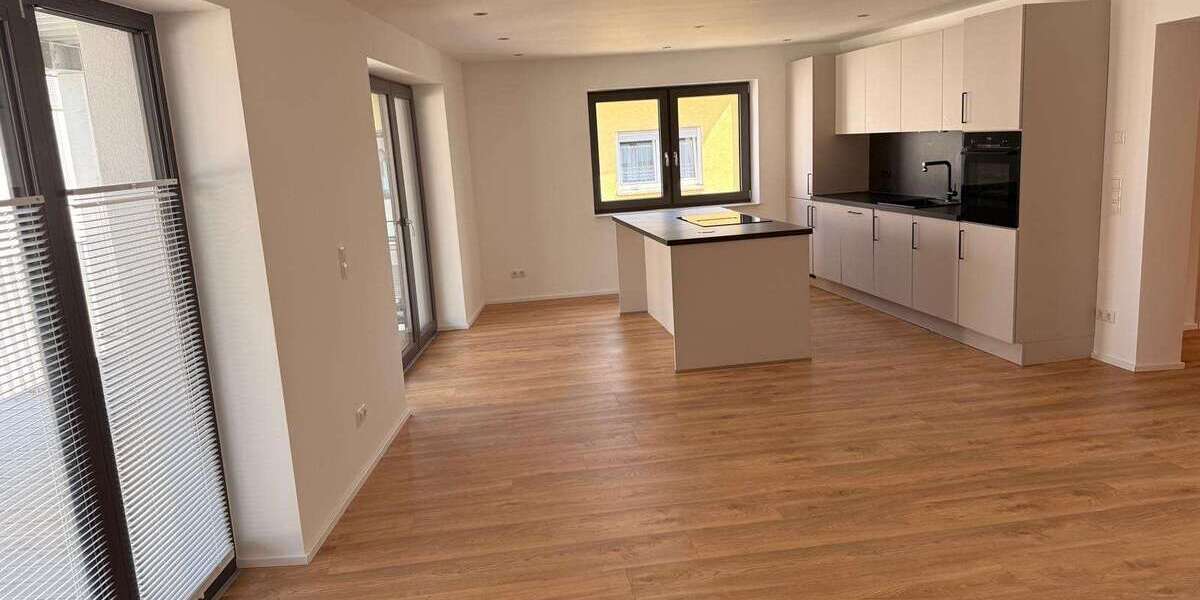 Etagenwohnung Kaiserslautern Betzenberg - 3 Zimmer, 112 m&sup2;, 1.450&euro; | Angebot:27021542