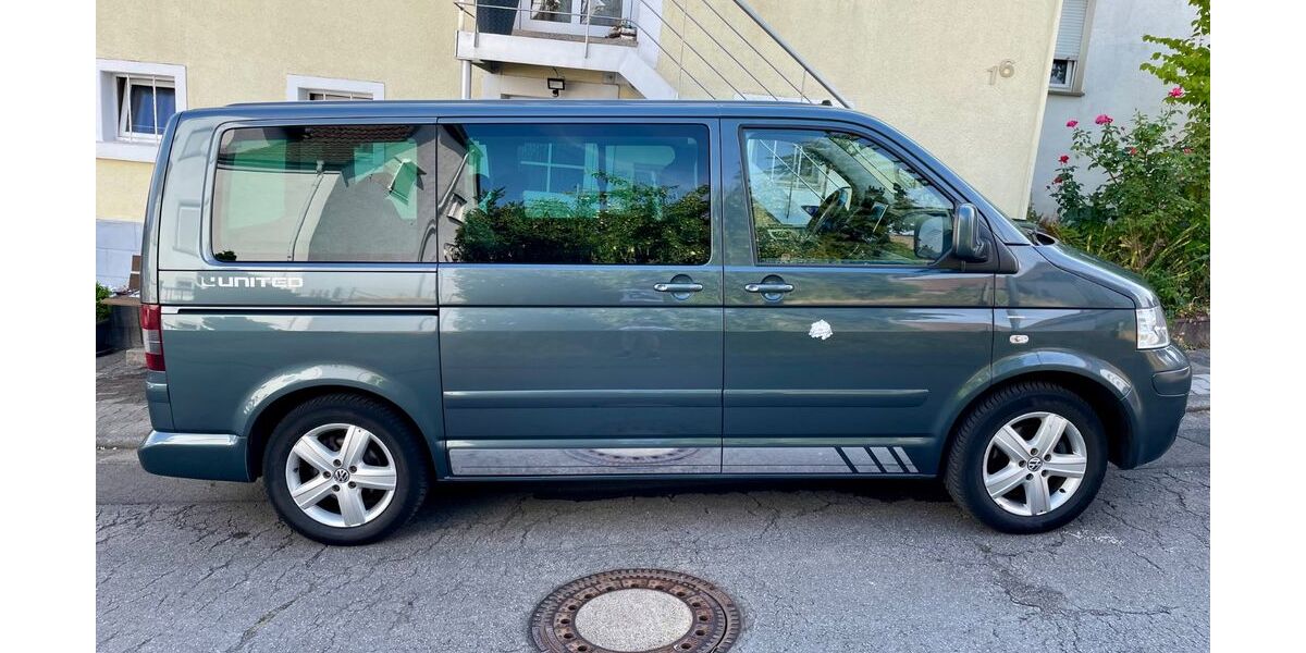 VW T5 Multivan 194.800 km 19.500 &euro; Brücken 66904